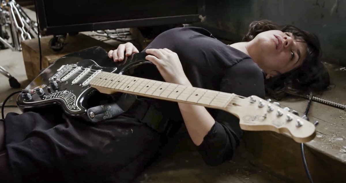SlingerStraps's tweet photo. Check out the amazing @Screamales new video “I’ll Make You Sorry” to see how Marissa Paternoster uses the #Slinger Hip Strap to free her shoulders 📸 @lancebangs #screamingfemales #guitar #guitars #guitarist #guitarstrap #bassplayer #bass #bassist #slingerstraps #rockon https://t.co/nBzuRhvXYh