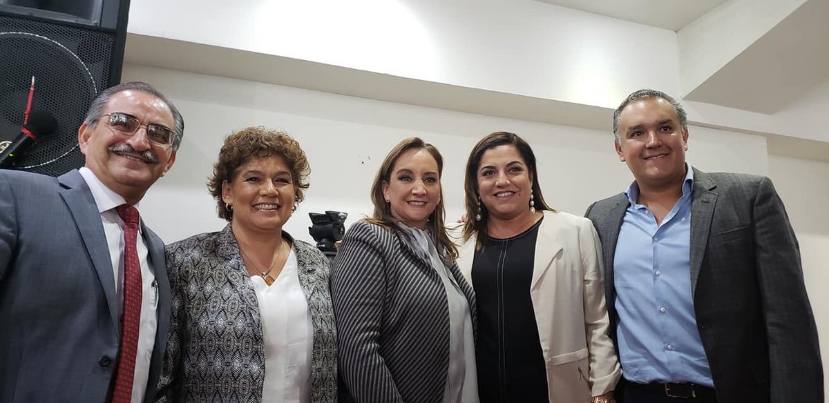 MartinJuarezC's tweet photo. Con mucho orgullo y gran compromiso, acudimos a la Conferencia Nacional de Legisladores Locales  Priistas, #SLP  @PRI_Nacional @CDE_PRI https://t.co/2HOD7Fu1gD