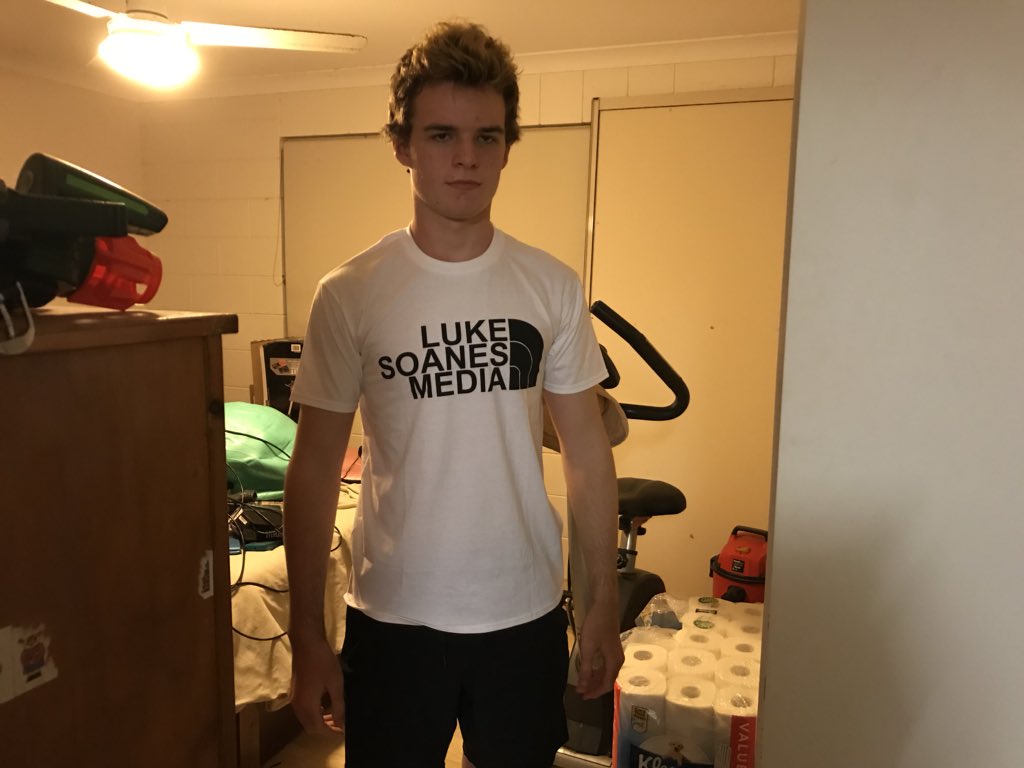 lutajobe's tweet photo. @DaveMyFace @Ethical_Realty @marygnip @SirMickW Luke give Ben a birthday pressy😜😜
#shirtswithwords https://t.co/5P8DyWsLrP