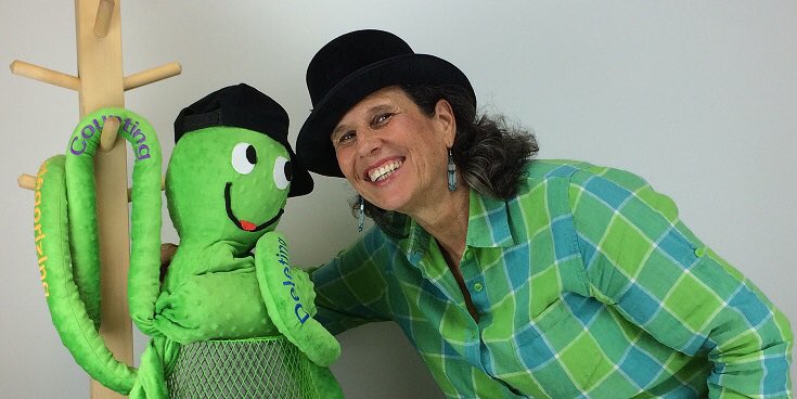 reading_tricks's tweet image. Check out this video (readingtricks.com/about-us/) of our founder telling her story about early days with her kids and what led her to start #ReadingTricks! 📚 What&apos;s your story? We&apos;d love to hear about it in the comments below! #whatsyourstory #ortongillingham #readingstruggles