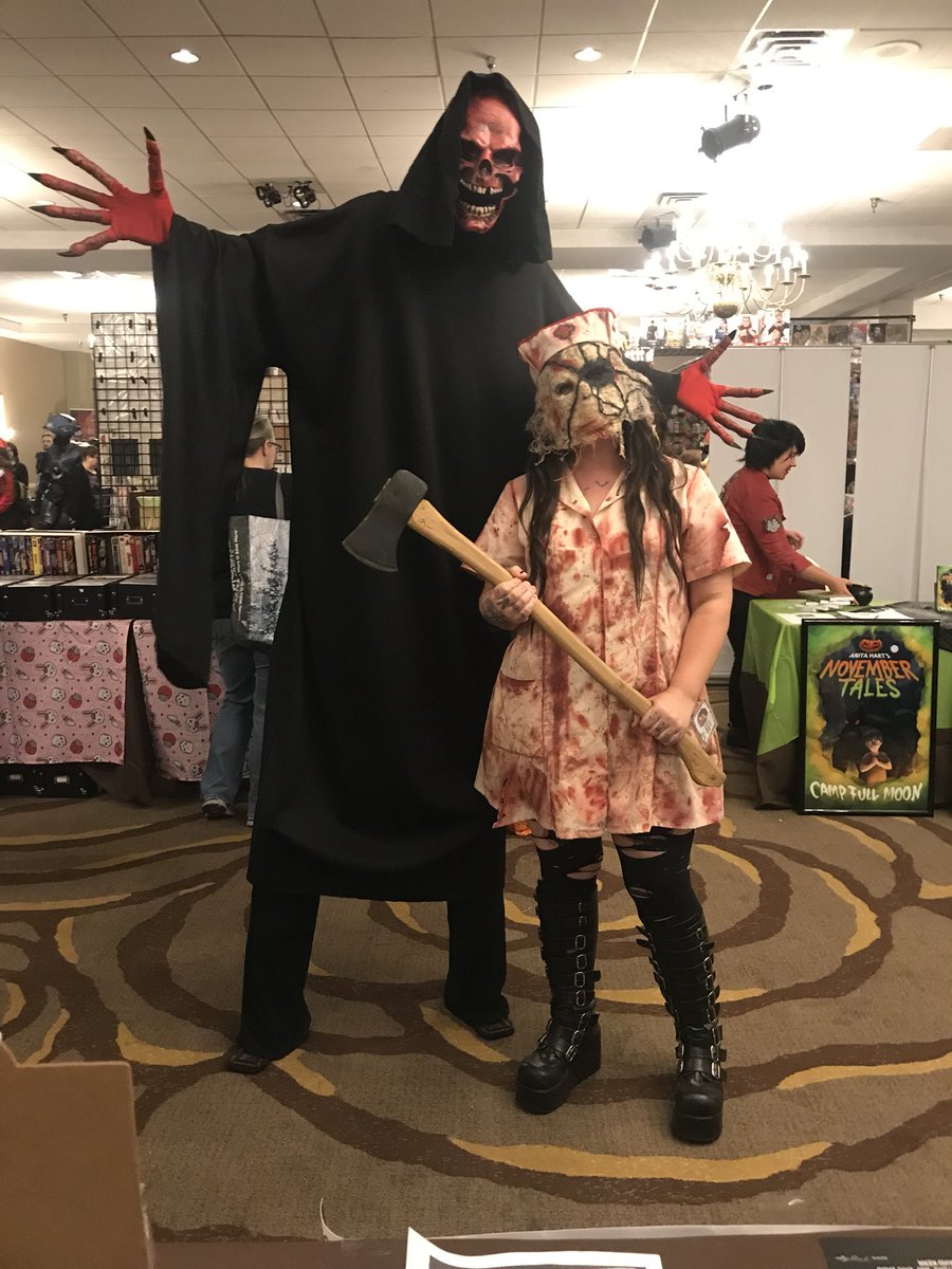 slashernurse's tweet photo. Slasher Nurse at our first horror convention @ScaresThatCare. Met @RealDougBradley and a lot of really great people. #horrormovies #hellraiser #indiehorror #slasher #convention https://t.co/Ks6ULYnen1