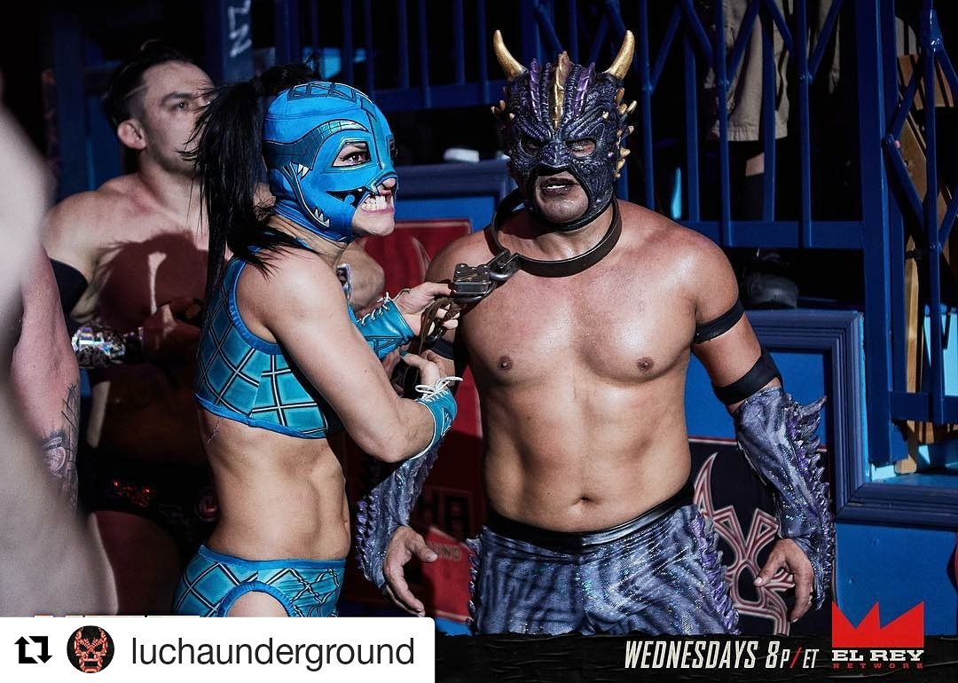 ProWRewind's tweet photo. #KobraMoon (@thunderrosa22) leads her #ReptileTribe against the #WorldwideUnderground. However, who's going to replace #Vibora (@judasdraven)? #LuchaUnderground #LuchaLibre #LuchaLuchaLucha #ElReyNetwork #Daga #Drago #JohnnyMundo #Taya #PJBlack #RickyMundo https://t.co/8Eb9tPRlux