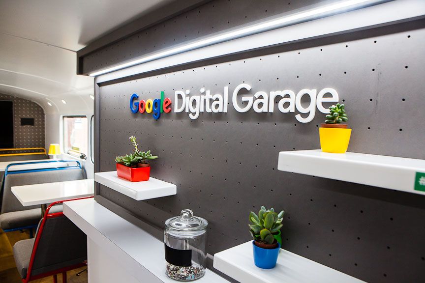 Google's Digital Garage bus is touring Scotland – here's where you can find free training and sessions #DigitalGarage goo.gl/BhX3M9