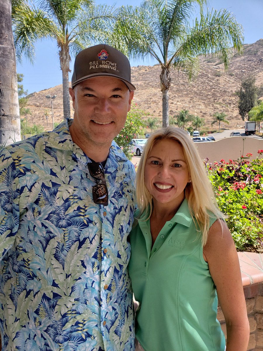 BHowePlumbing's tweet photo. Our Epoxy Lining Business Development team is having a great time at the AGC Golf Tournament! #WeKnowHowe #EpoxyLining #AGCGolfTournament #AssociationofGeneralContractorsGolfTournament https://t.co/W2w5AuqHb4