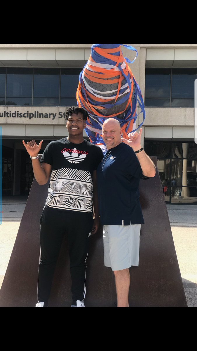 Le'Jon Doss tweet media