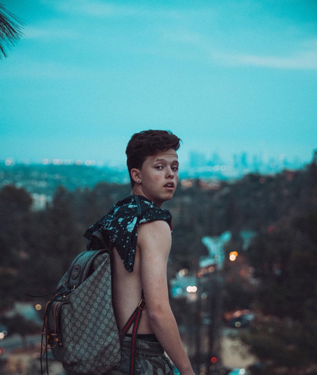 lovxjacob's tweet image. Ou fuck😉🌼💛
@jacobsartorius