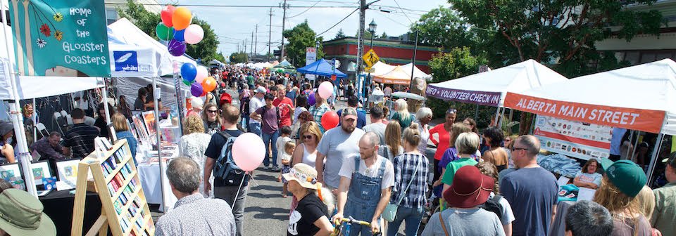 We can't get enough street fairs. If this sounds like you, too, mark your calendar for the @AlbertaStreet Fair this Saturday! There's a reason why it's back for the 21st year. bit.ly/1sIAMES #PDX