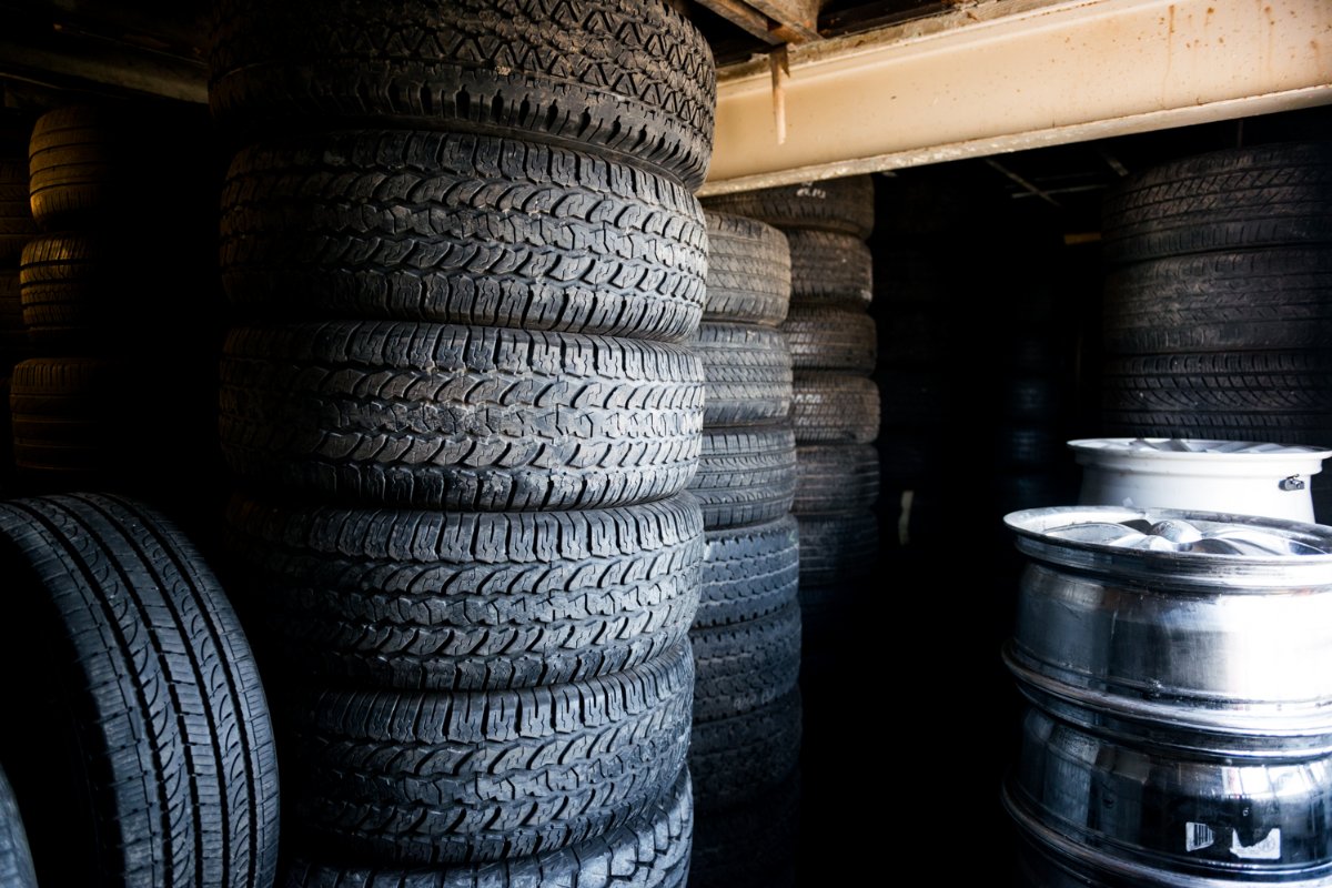 A's Legitimate Used Tires (AsLegitimateUs1) Twitter