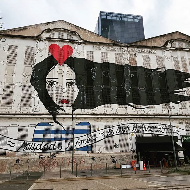 chinivana's tweet photo. "Saudade é amor, te sigo esperando” ❤ Mural de @ritawainer en la galeria a cielo abierto del Boulevard Olímpico.
.
#streetart #arteurbano #riodejaneiro #brasil #ritawainer #arte #puerto #píermaua https://t.co/PeXAMZDYus https://t.co/LZ8EgdglbP