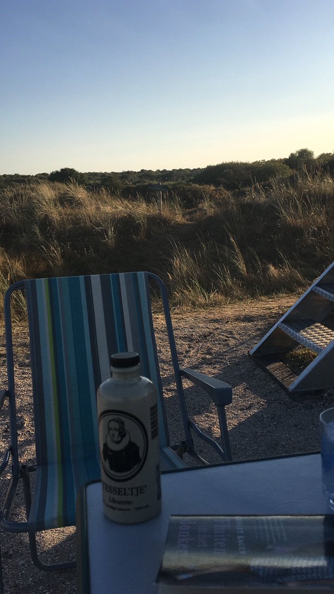 Onze eerste dag als vogelwacht bij #degeul. Genoten van prachtige natuur en alle natuurgenieters die vandaag langs kwamen. Het was gezellig druk! Nu tijd voor een Tesseltje. Bart &amp; Kirsten