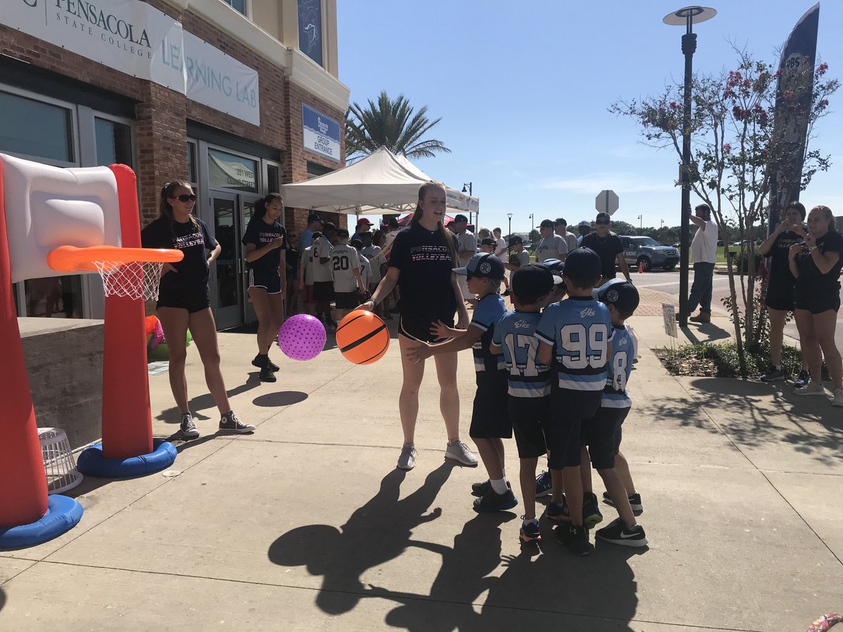 PSCVB's tweet photo. Volunteering yesterday at the Blue Wahoos Stadium for “Hit a Home Run for Early Learning” kids night !!! https://t.co/pRtemUCUUY