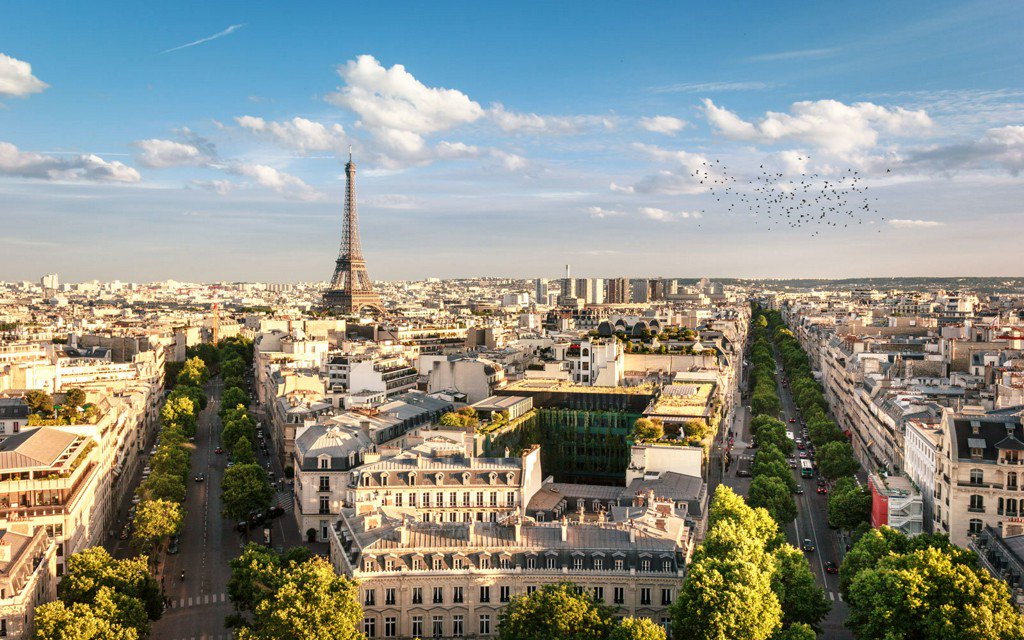 TravelLeisure's tweet photo. Flights to Paris, Rome, and Barcelona are majorly on sale right now https://t.co/ei4Ex9mxNc https://t.co/SpGfJYGfxs