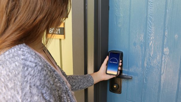 ukdisneynuts1's tweet photo. New blog live now, check it out like comment and subscribe. WDW Room Digital Key
#disney #world #blog #disneytip https://t.co/KaM7be3pTm https://t.co/fkRAeFDV2S