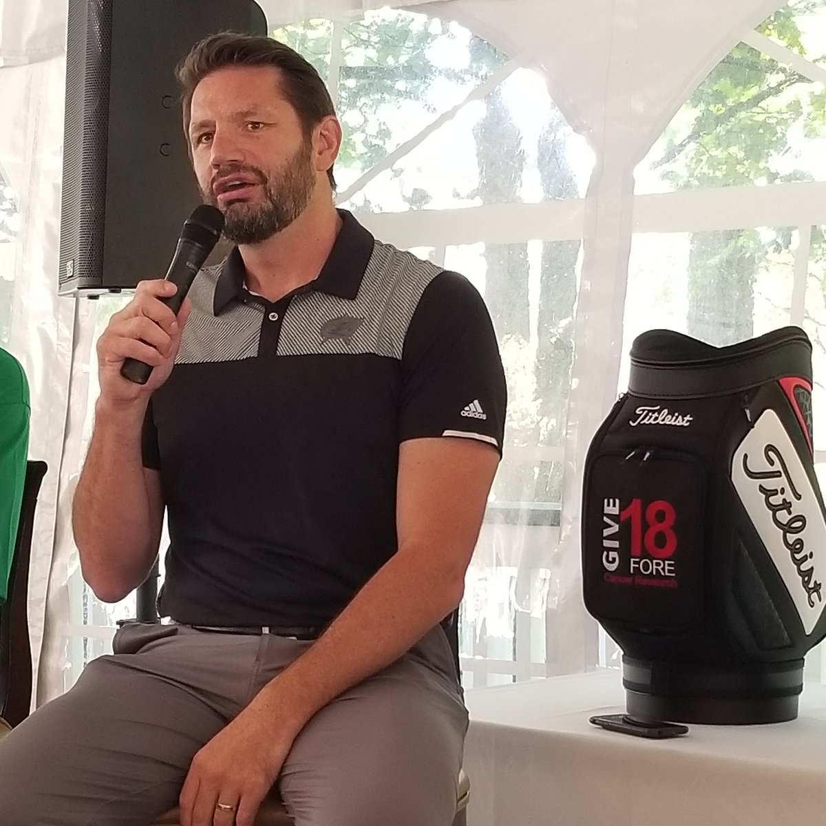 Give18_4Cancer's tweet photo. Fantastic Blue Jackets season preview by @shelleyhawk45 @ the GIVE18 Charity Pro-Am, thanks for sharing your insight #GIVE18 #CancerResearch https://t.co/n4Ek3tgcku