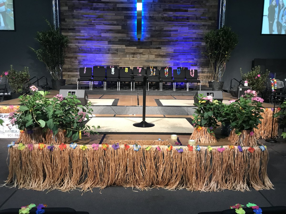 suptking's tweet photo. Fayette County Public School presents its 3rd Annual State of the Schools Convocation tomorrow! Special thanks to Pastor Drew and Fayette Baptist church family for sponsoring, hosting, and catering this event every year! @FayetteBaptist #luautheme 🌺 https://t.co/OqLtS1wwY8