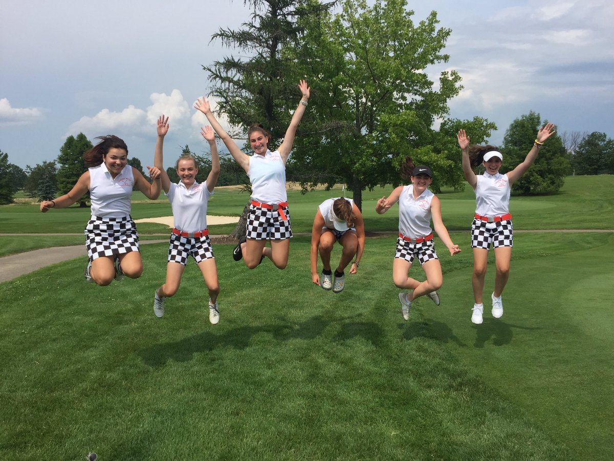 CFGirlsGolf's tweet photo. Champions! First Place in the CVC Pre-season Tournament!  #cfevs #(c)hipsdontlie https://t.co/X66pmYVDwg