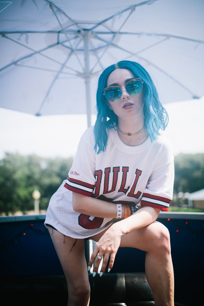 JairaBurns's tweet image. Lost at #Lolla 🌀 
📷: @delving