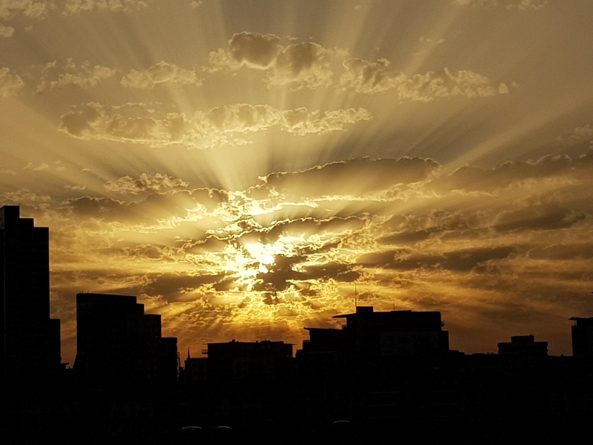 Colin Francis tweet media