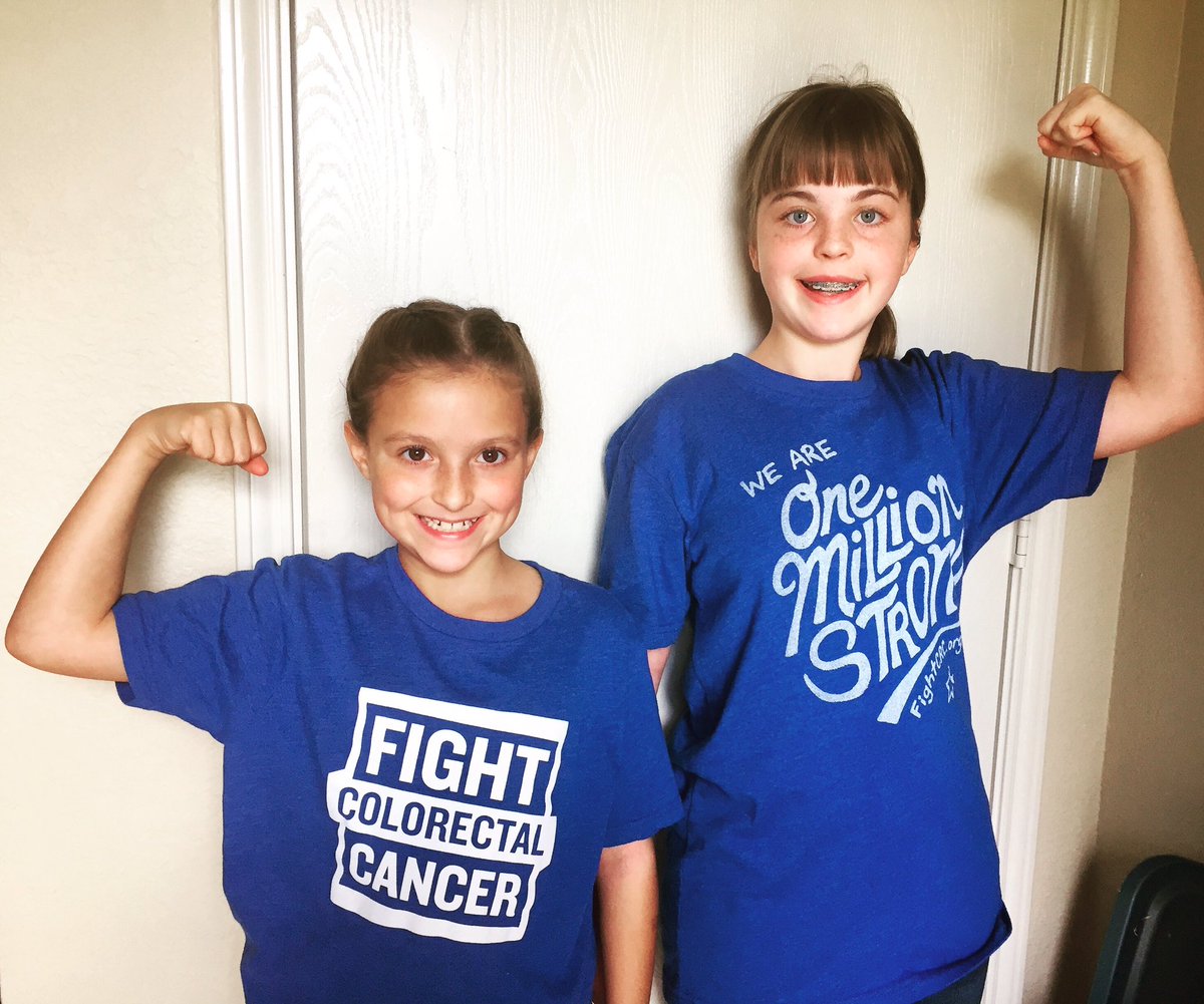 My girls sending #strongarmselfie love out to our friend @miabatista62 💪🏻💙 #mightymiamonday Mia is a strong & brave 11 yr old girl fighting stage 4 colon cancer. #fightcrc never2young #mandismission #tomorrowcantwait