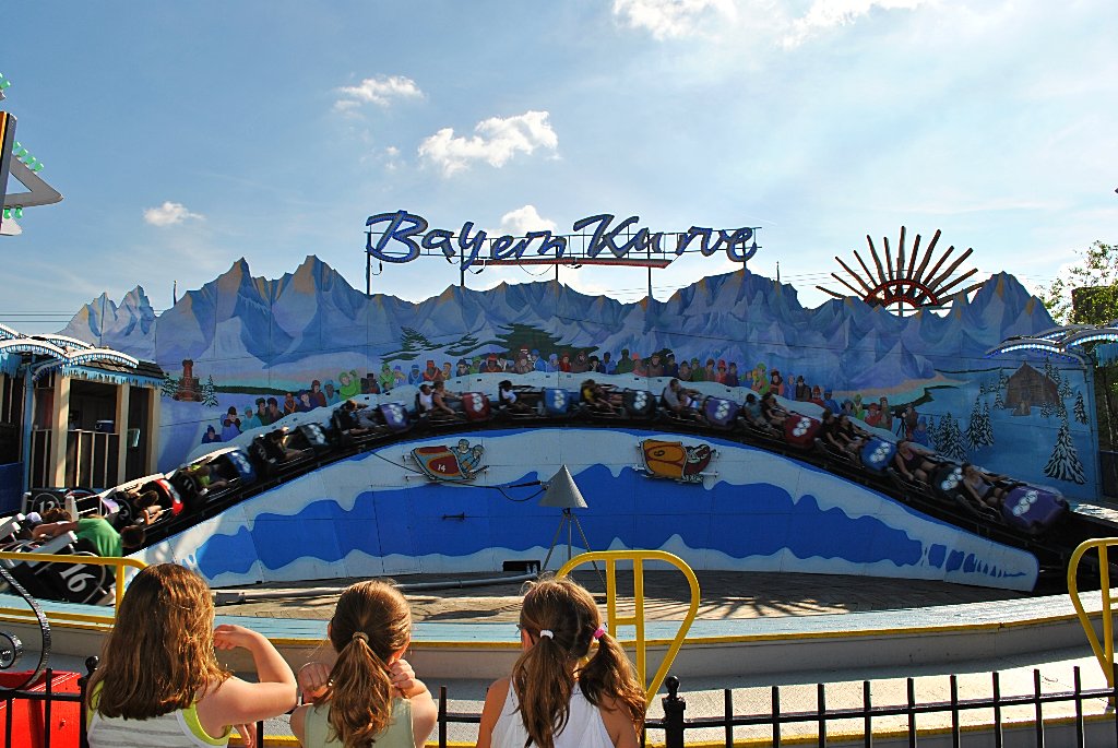 Kennywood Park On Twitter It S Bayern Kurve Blue Along With The Horizon Bayernkurve.de befindet sich auf rang 204.850 in deutschland. kennywood park on twitter it s bayern