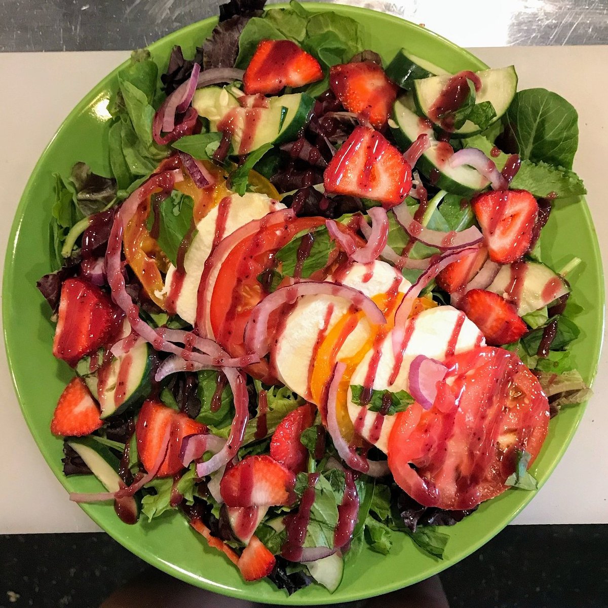 Factory_No2's tweet image. Gearing up for #myflxtbex next month! Excited to share our passion with the travelers, with beautiful healthy food and smoothies, paired with our #delicious homemade #chocolate! @GirlGoneTravel @DiningTraveler @TBEXevents