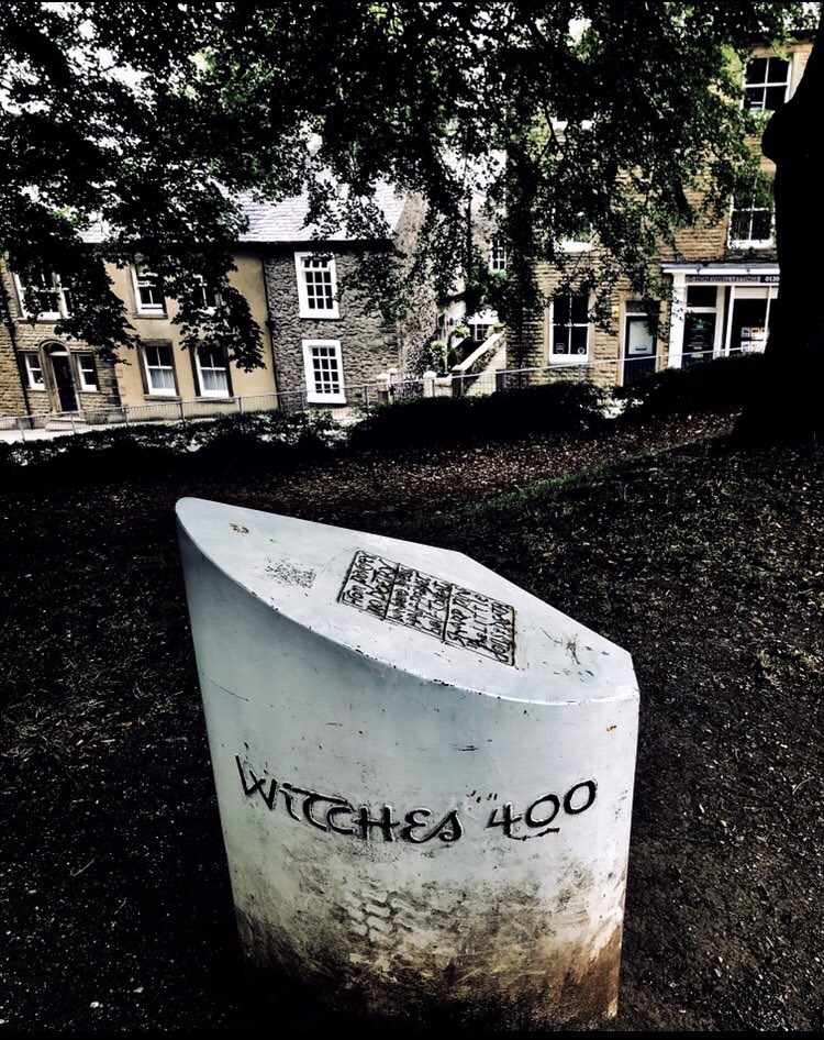 WritingEndOfDay's tweet image. Today’s words were far too honest...

New words continue at: writingattheendoftheday.blogspot.com/2018/08/shield…

#shieldus #sign #journey #waymarke #trial #judgement #writingattheendoftheday #words #poetry #poem