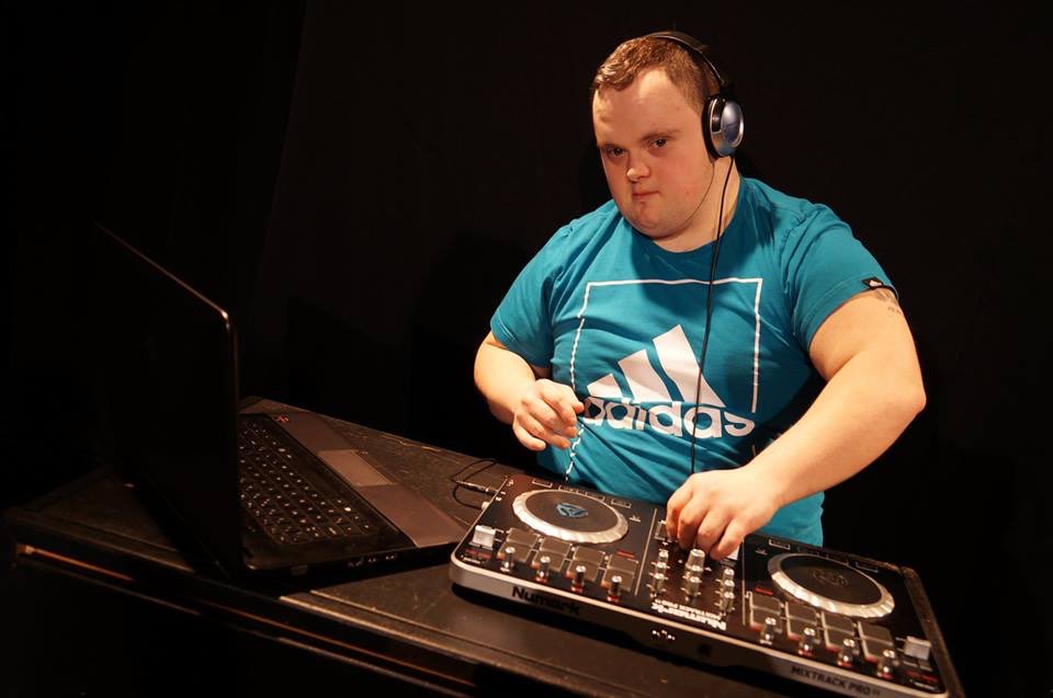 #DJ Dan & the rest of our DJs are getting ready for Fresh #club night Tues the 7th August at #worldheadquarters #Newcastle
Our #band also been rehearsing ready for the gig at 6pm. 
Fresh for people with #learningdisabilities & #autism, going strong for the last 20 years 🎧