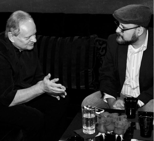 InVEGASMagazine's tweet image. Gracias por tu legado a la cocina mundial Jöel Robuchon.
Recordamos la entrevista a "El Rey Michelin'. Descansa en paz Joël. #RIP #Chef #JoelRobuchon #Michelin #Food #Foodie