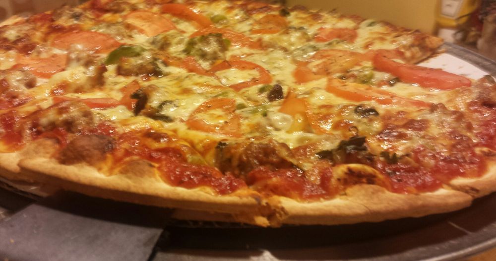 #MondayMotivation because we all know there is nothing quite as inspiring as #pizza! 
#rosatis #pizzalovers #pizza #italiancuisine #pizzadelivery #YUM #foodies #MotivationalMonday #goodfood #delicious #cheese #cheeselovers #cheatday #MotivationMonday #qualityfood