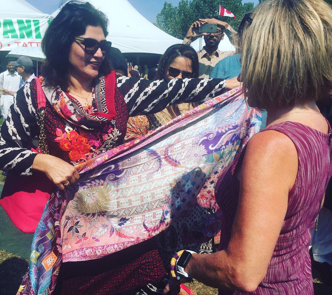 RachelNotley's tweet photo. Ok @EdmHeritageFest, the folks at the Pakistan🇵🇰 pavilion know how to have a really good time.

Happy #HeritageDay everybody!

#ableg #abpoli #yeg #yegheritage #yegheritagefest https://t.co/MMAs2o1lqV