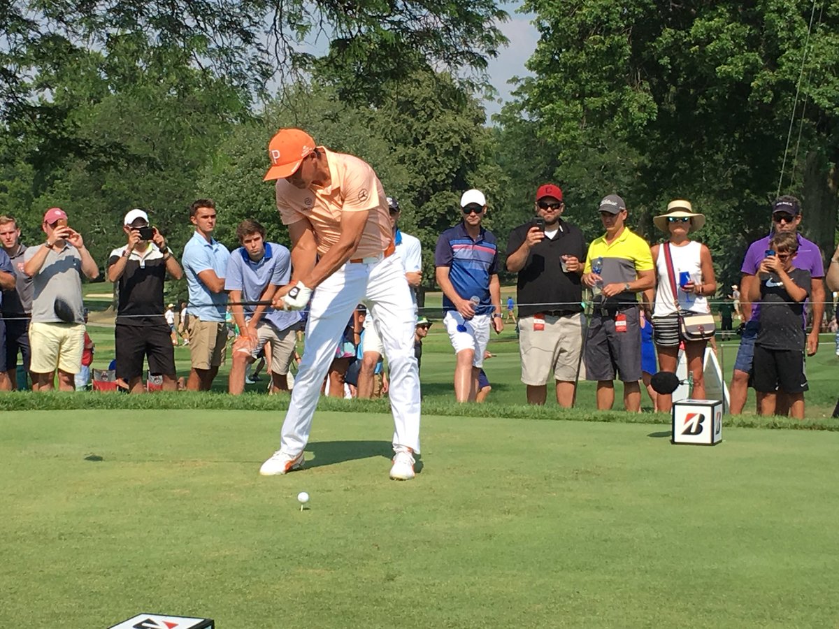 PGAPappas's tweet photo. Rickie Fowler making it look like poetry on No. 14 @FirestoneCC yesterday during the #BridgestoneInv. Rickie probably hits it farther than you and me. #golfproblems https://t.co/ohYObll1ek