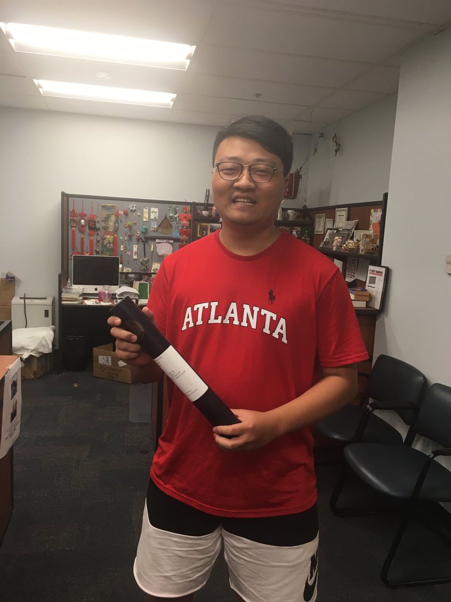 UTMInternation's tweet photo. Our Nan Jia came to pick up his diploma! He is off to ⁦Boston for his MBA. Travel safe, Malcolm! https://t.co/K5Hh8lxvdz