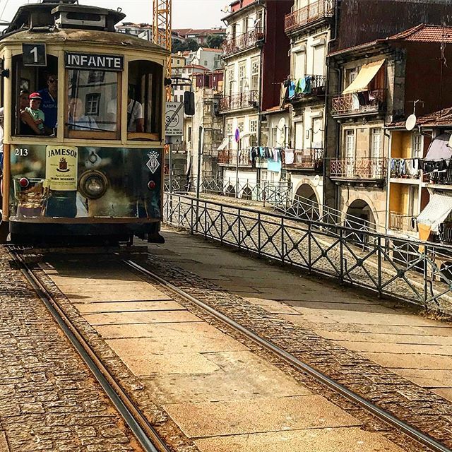 AlentejoWine's tweet photo. Trams of Porto! #tram #electricodoporto #electrico #tramsofinstagram #porto #oporto #oportocity #oportolovers #portugal https://t.co/QXUfvJX4pl https://t.co/QyBUcCJuuz