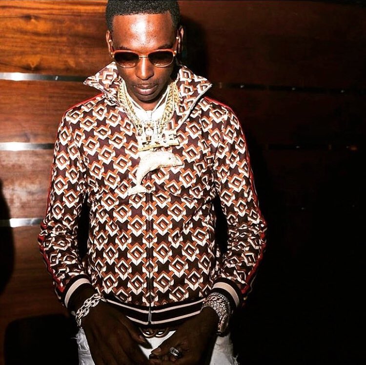 ifitshotitshere's tweet photo. AUG • 🔥TL | WHAT’S THE DEAL. @YoungDolph 🐬🐬🐬 #augatl #youngdolph #paperrouteempire #spotifyplaylist #rap https://t.co/G6UyeW6t2G
