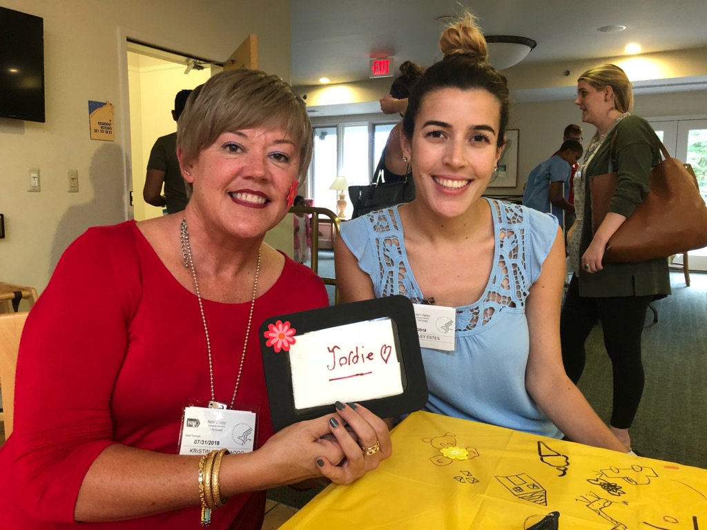GHT_MEP's tweet photo. We had a great time last week serving dinner and making crafts with families for @SMPSdc's volunteer event at @TheChildrensInn. #GHTGivesBack https://t.co/AfizmrG7hB