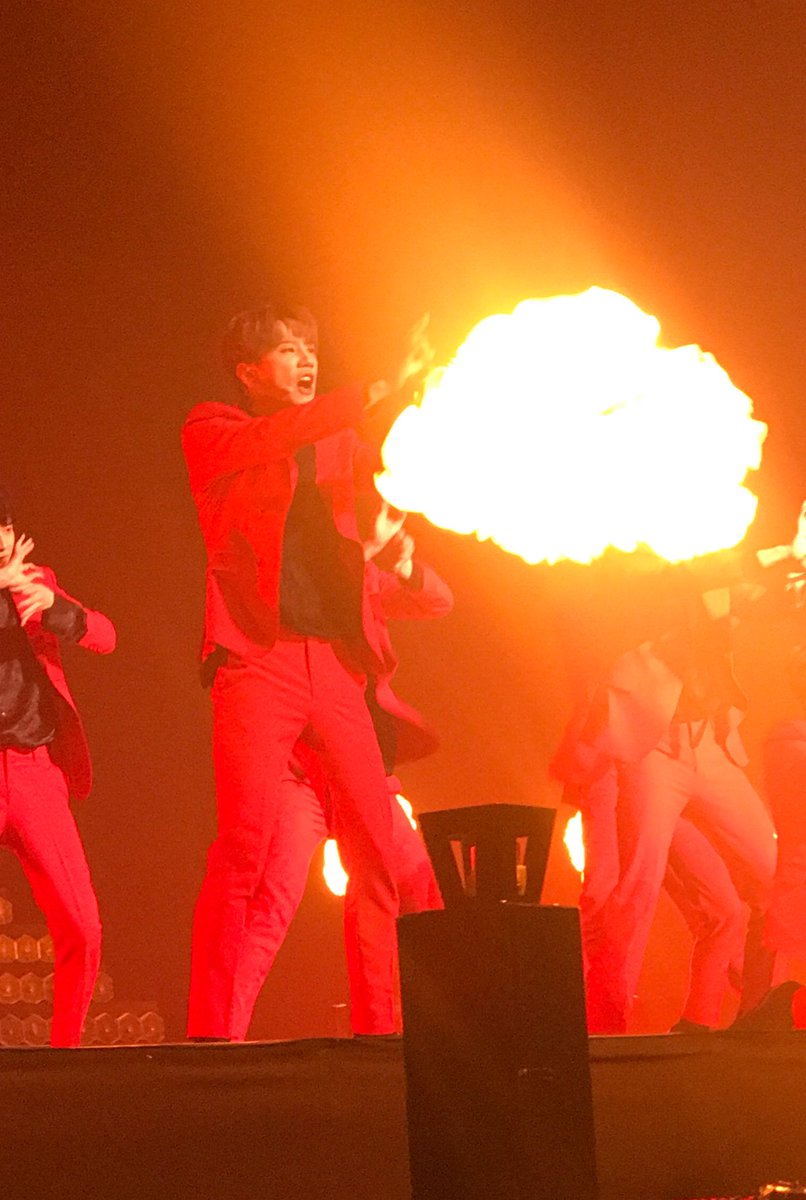 Autumn_Serenade's tweet image. Jun with superpowers. Someone can cast him in a Marvel-type drama/movie next as the character that can do anything and everything 💕💕💕

#theunit #unitb #unb #ukissjun #ukiss #jun #leejunyoung