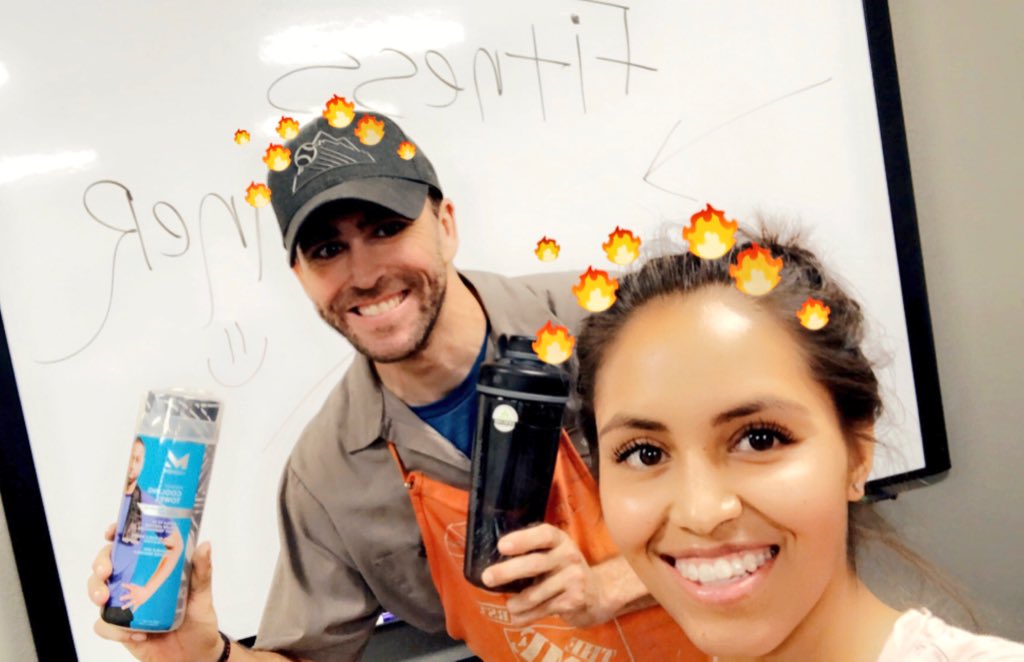 MiriamAcevedo7's tweet photo. 🎤Shout out to these awesome participants from our Fitness Challenge! 💪🏼 Burton in D21 won the Hula Hoop &amp; Wallsit and Ami in D24 won the Frisbee contest.  #HC2018 #PMDpeopleFirst #1523team #THD1523 https://t.co/U9hVHZgwqQ