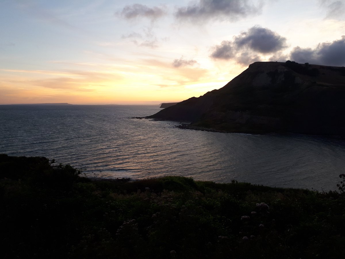 Last weeks haul. Mostly wash. We even found a new recruit. Thank you to Mark for helping us clean up. #BeachCleanAndPaddle #BeachClean #GoPladdle #Pladdle #Pladdling #PaddleAgainstPollution #Oceanoptimism #BigDorsetSeaCleanUp #GreenTourism #SurfersAgainstSewage #LandAndWaves