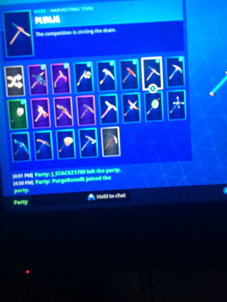 Team6ixFort's tweet photo. My 2nd acc right here anyone wanna trade for ever or sum must have Gmail access I’m not going first #fortniteaccount #ghoultrooper #skulltrooper #nogops #renegaderaider Dm me FAST https://t.co/a3XvHo7kdb