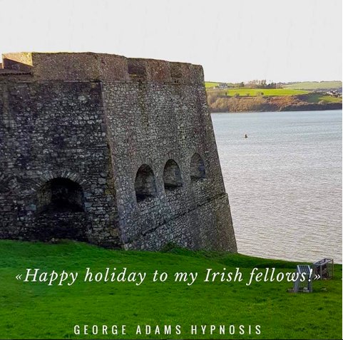To all my fellow Irish expats: hope you all had a relaxing day today! 
Happy summer Bank holiday ☘️ 
I always feel refreshed after a hike by a good old Irish castle when back home. 
What about you? 
@ParisExpatIrish @irishinbcn @Irish_in_France @irishexpat