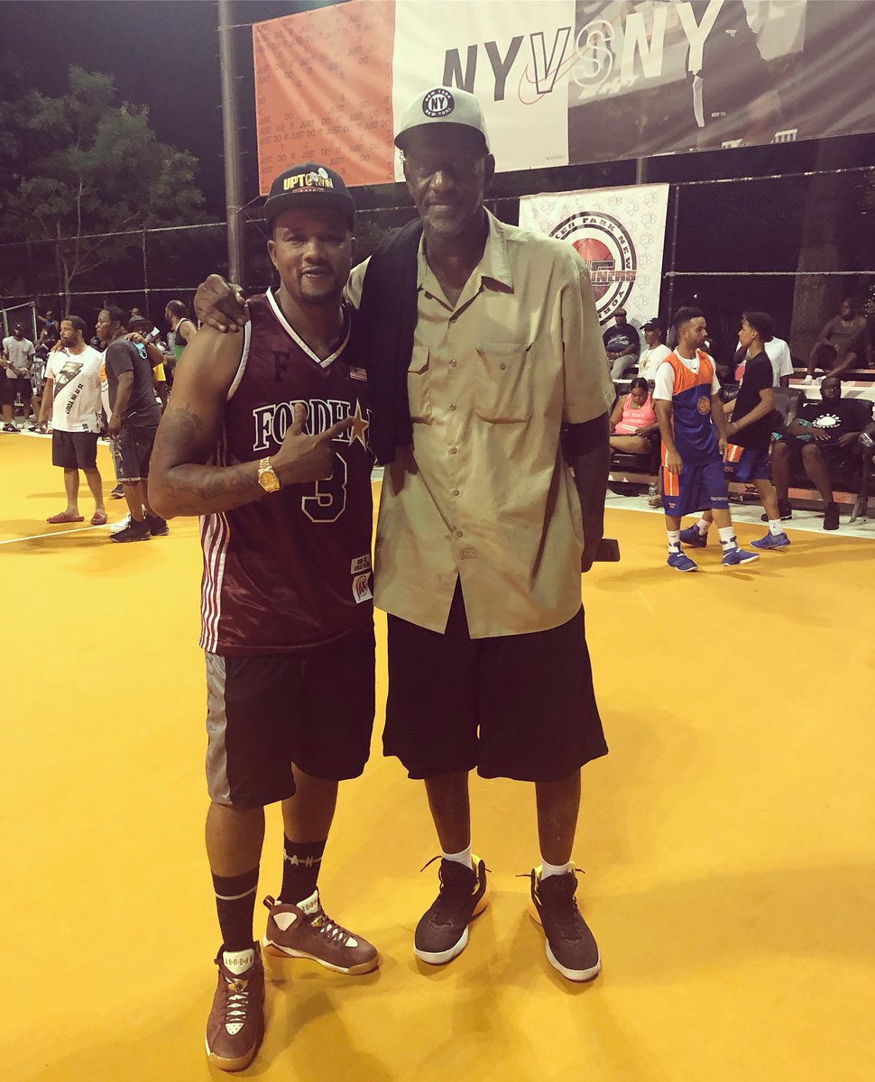 ButtaButtaWorld's tweet photo. A-Butta &amp; Richie Adams #StreetballFinest #LegendsOfDaGame #KnowYourHISTORY #WholeLottaGame #DaAnimal #NYCFinest https://t.co/vFtTuCObej