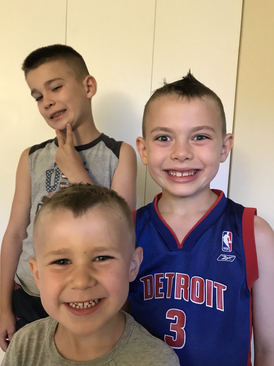 thadsankey's tweet image. Fresh haircuts and a day later- 5 states away...#notforlong