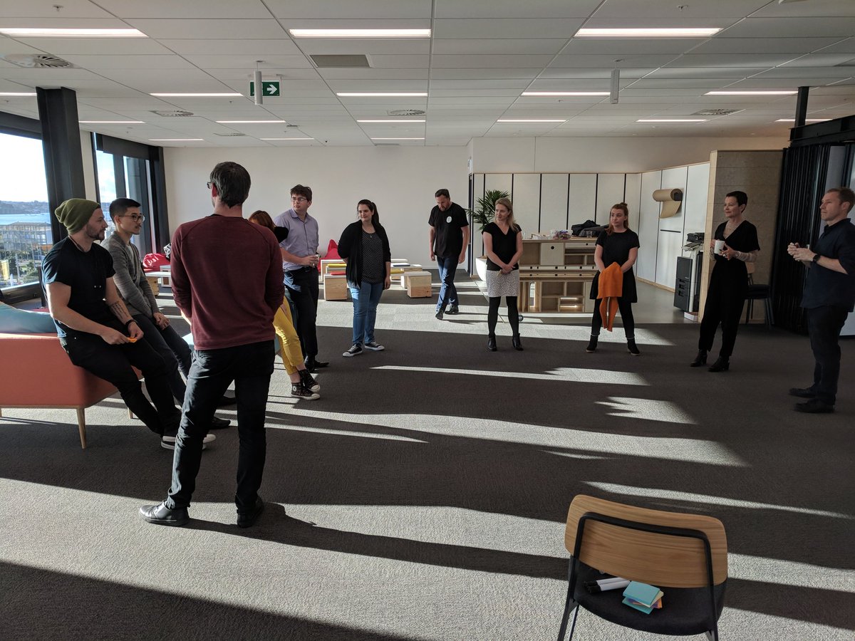 Laura Harris tweet media