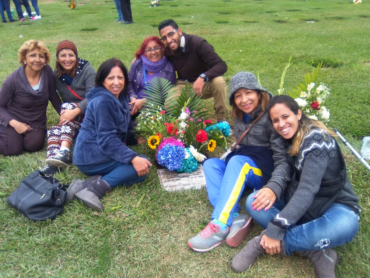 jamylew's tweet image. Otra