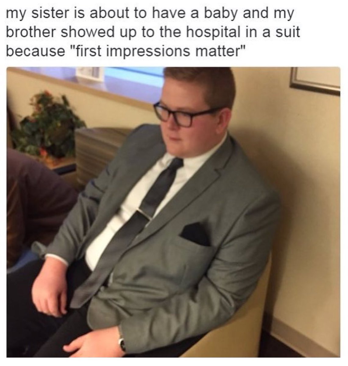 KTLenz's tweet photo. This guy gets it!  #recruitingtips #InterviewTips #dressforthepositionyouwant https://t.co/c1WzCixPld