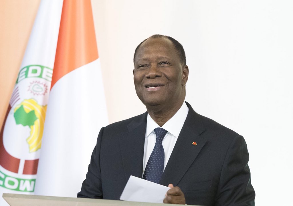 #AN58 #CIV225 Un grand discours du PR @AOuattara_PRCI « fête de l’indépendance placée sous le signe d’un nouveau départ, d’une nvlle chance ». Discours historique marqué du sceau de la paix pr le développement de notre pays « aucun sacrifice n’est trop grand pour la paix ».