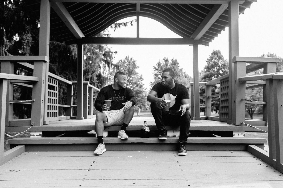DomDeshawn's tweet photo. Btw, new music dropping soon with my bro @JoeyAich4

#PureSummer🌅
📸: @Karabizear https://t.co/f84YgBzkN9