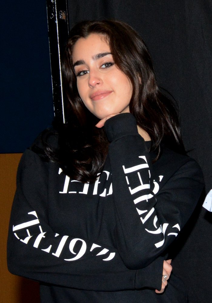 lauren jauregui moletom