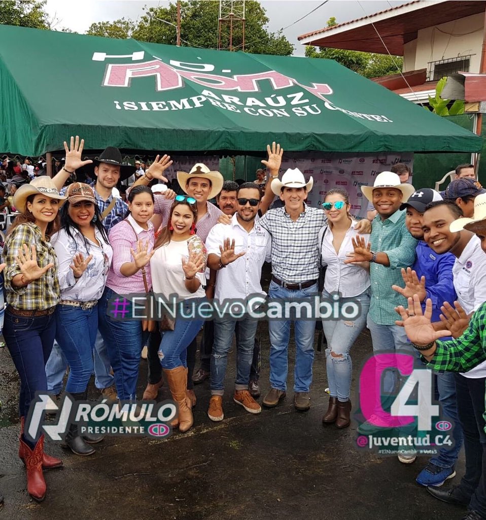 Hoy celebramos los 155 años de Fundación #Bugaba @JuventudCD19 <a href="/CDJUVENTUDC4/">JUVENTUD CD BUGABA Y TIERRAS ALTAS</a> compartiendo con el próximo presidente <a href="/romuloroux/">Rómulo Roux</a> #ElnuevoCambio #RR19