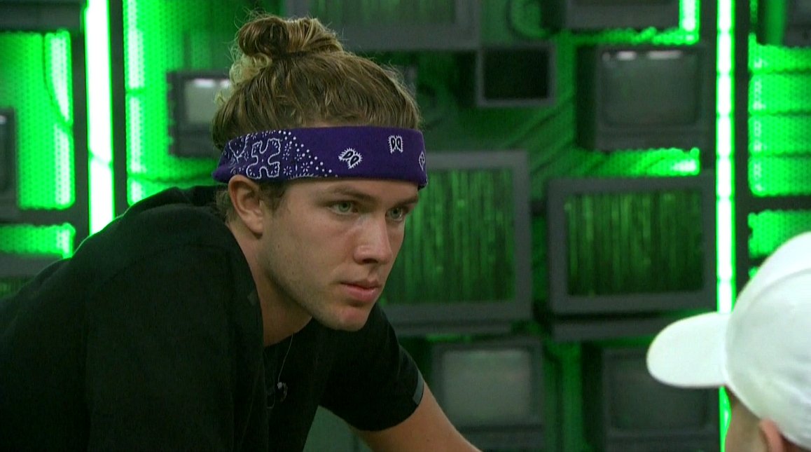 89razorskate20's tweet photo. Week 6, RT &amp; LIKE If You're Team TYLER! #BB20 #HACKERNOMINEE #POVSAVE https://t.co/6xbQZ2ob7h